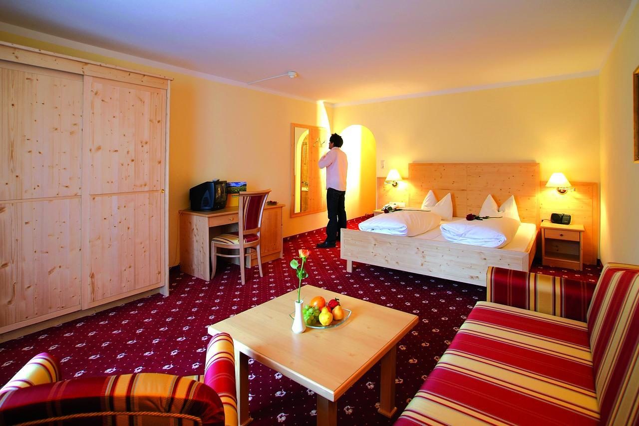 Hotel Goldenes Kreuz 탄하임 외부 사진